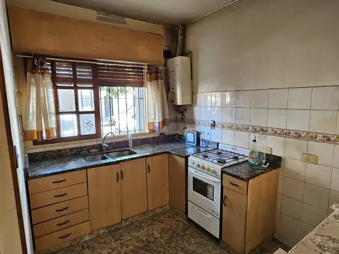 Depto Tipo Casa 2 ambientes con 1 baño