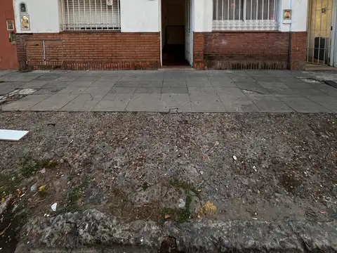 BARBARO FARIAS ALQUILA PH EN VILLA MAIPU