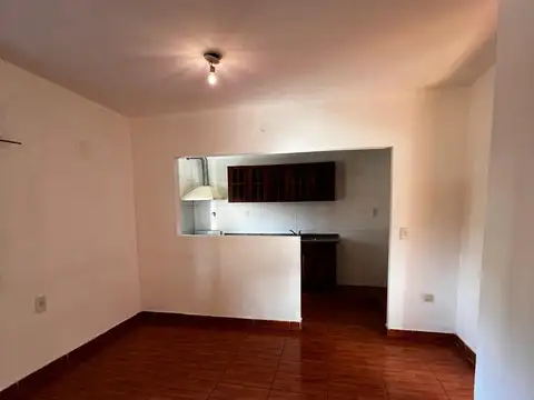 Depto Tipo Casa en Alquiler de 2 dormitorios