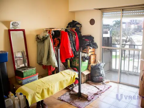 Depto Tipo Casa en Alquiler con 1 cocheras