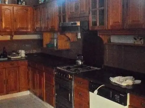 Depto Tipo Casa en Venta de 4 dormitorios