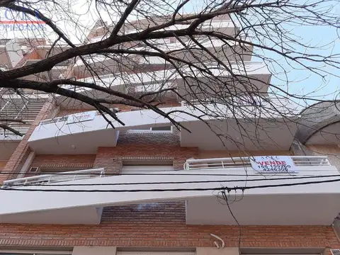 Departamento en Alquiler en Republica De La Sexta, $ 260.000