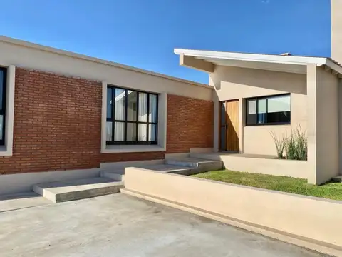 Casa en Venta en La Arbolada, USD 215.000