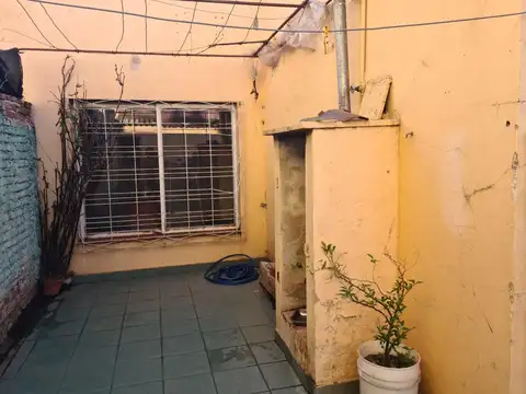 CASA LOTE PROPIO 10 X 20 4 AMB., LAV. PATIO, ENT. AUTO