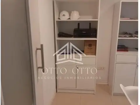 VENTA IMPECABLE LOCAL EN AVENIDA ITALIA