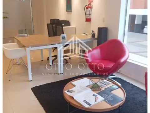 VENTA IMPECABLE LOCAL EN AVENIDA ITALIA