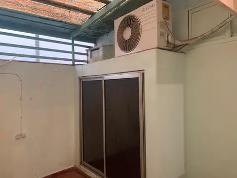 Depto. Alquiler 2 Amb c patio Caballito bajas expensas