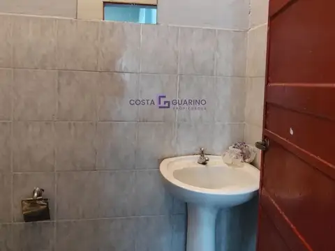 Local en Alquiler en Lomas del Mirador, $ 1.300.000