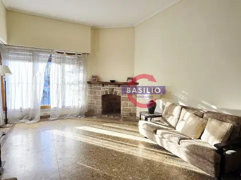 Casa en Venta en Olivos Uzal / Panamericana, USD 370.000