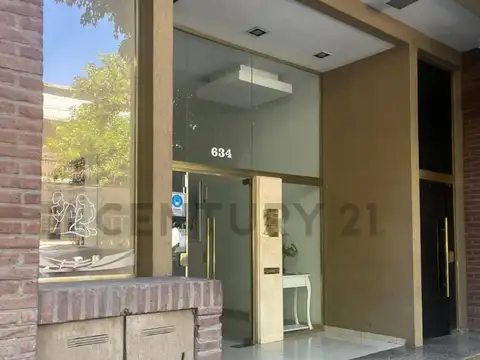 Departamento en Alquiler con 1 cochera