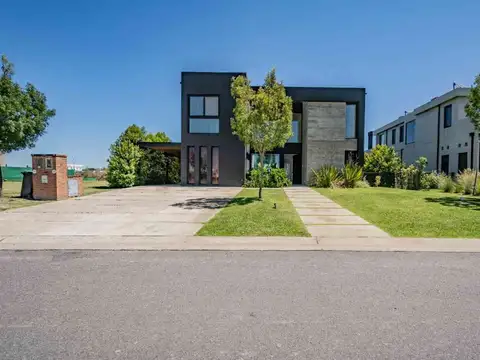 Casa en Venta de 5 dormitorios