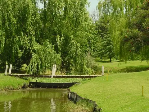 Terreno en Venta en Highland Park Country Club, USD 599.999