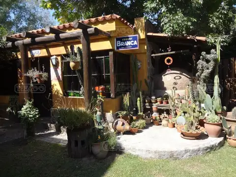 Casa 6 ambientes con 4 baños