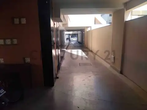 VENTA DE COCHER CUBIERTA EN VILLA BALLESTER