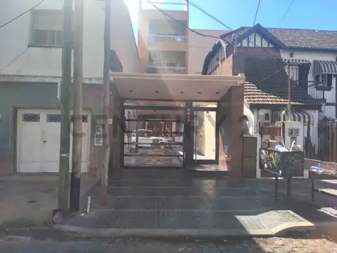 JUAN B ALBERDI 4400, Piso 0