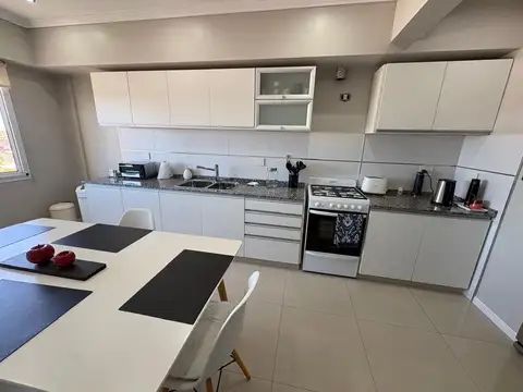 Departamento 4 ambientes con 3 baños