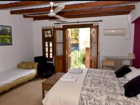 Uriarte 1900, Palermo Casa 3 plantas 5 Dormitorios (3 en Suites) 5 Baños Pileta 2 Cocheras 380 m² Cubiertos. Terreno 500 m²