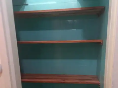 Venezuela 400, Piso 1