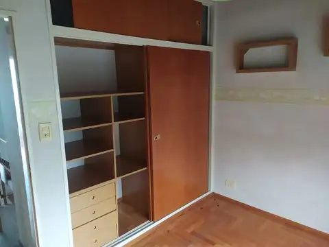 Depto Tipo Casa en Venta en Ramos Mejia, USD 109.000