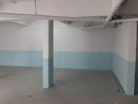 EN VENTA COCHERA EN EL PALOMAR SOBRE LA CALLE MADARIAGA - FICHA 10204