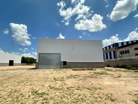 Nave Industrial en Alquiler