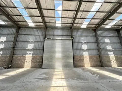 Nave Industrial en Alquiler