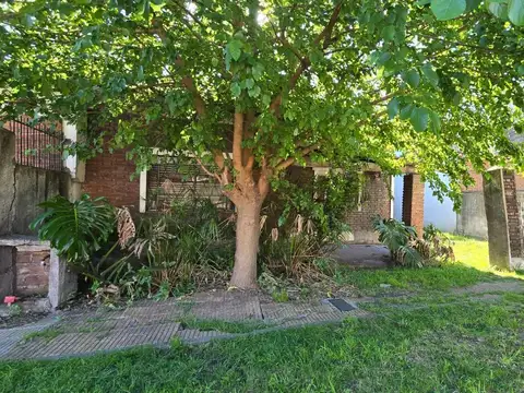 Terreno en Venta en Castelar, USD 95.000