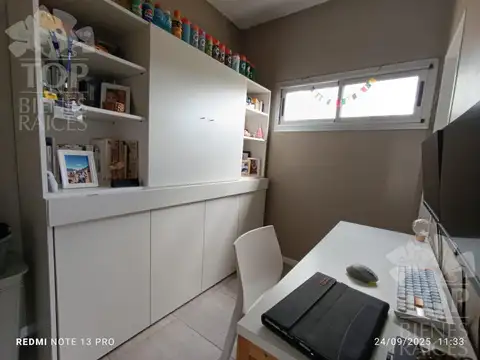 CASA EN VENTA CON ESPEJO DE AGUA