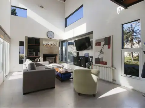 Boulevard de Todos los Santos 5600