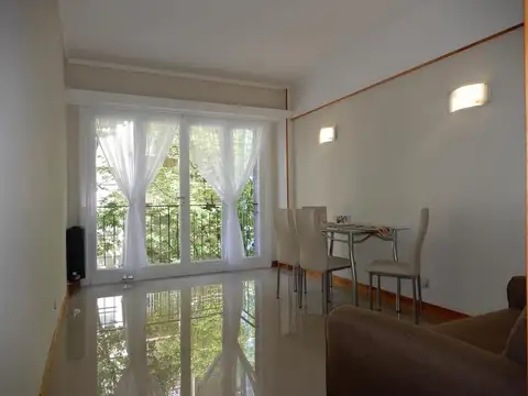 Venta departamento de 2 amb. a la calle, Zona Centro