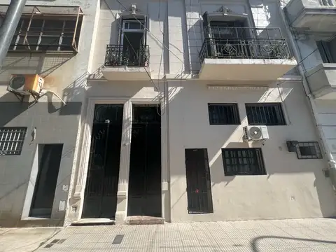 Mexico  al 3200, esquina Sanchez de loria.