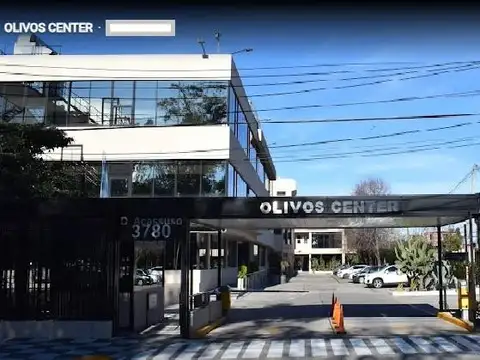 Oficina en Alquiler con 3 cocheras