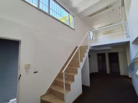 Depto Tipo Casa 6 ambientes con 1 baño