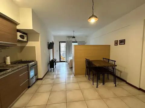 Monoambiente al Frente con balcón