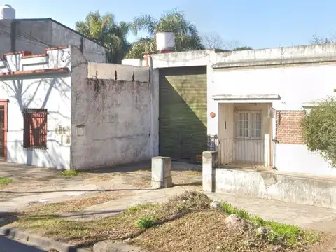 OPORTUNIDAD LOTE CONSTRUCTOR SOBRE TRIUNVIRATO