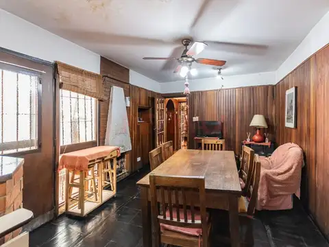 Casa en Venta con 1 cochera