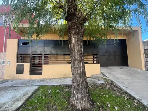 Marcos Sastre 3000, Piso 0