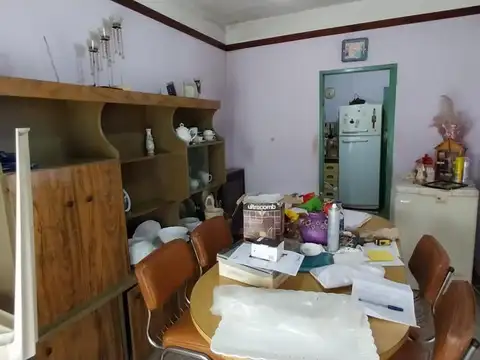 Casa 5 ambientes con 1 baño