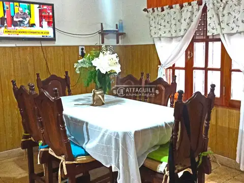 Casa 5 ambientes con 2 baños