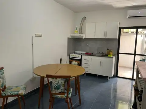 Depto Tipo Casa en Venta de 2 ambientes
