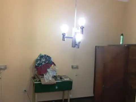 Depto Tipo Casa en Venta 50 años