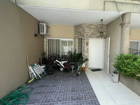 Depto Tipo Casa en Venta de 3 dormitorios