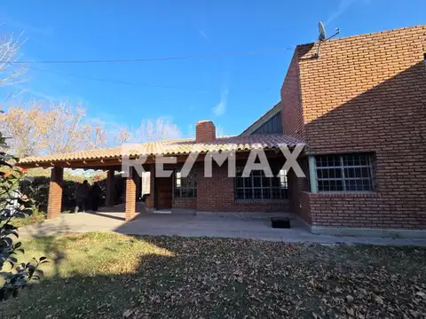 VENTA CASA 3 DORMITORIOS Bo. MANZANAR CIPOLLETTI
