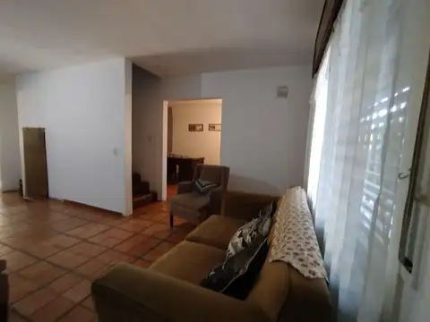 Venta Casa 4 ambientes -  Pablo Nogues, malvinas Argentinas