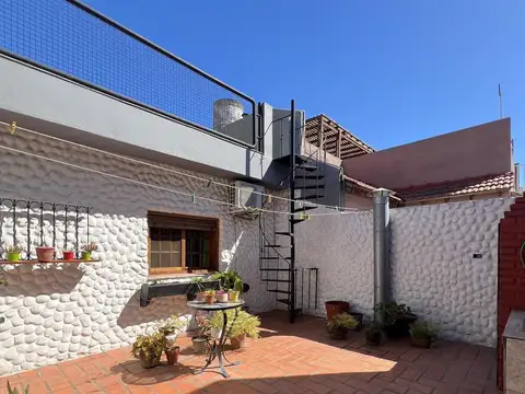 VENTA PH 3 AMBIENTES PATIO Y TERRAZA EN VICENTE LOPEZ APTO CREDITO
