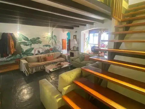 Casa en Venta con 1 cochera