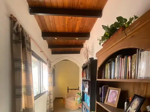 Casa 5 ambientes con 1 baño