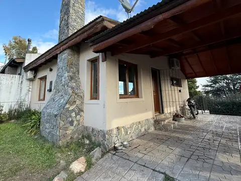 CASA 2 DORMITORIOS + PATIO / APTA CREDITO / ZONA FUENTE DE LOS VASCOS