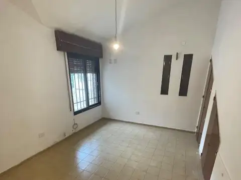 Casa 6 ambientes con 3 baños