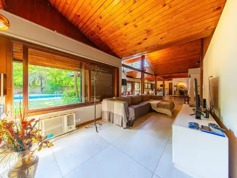 Casa en Venta con 1 cochera